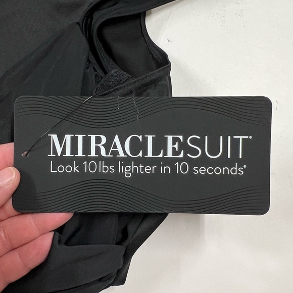 MIRACLESUIT Womens Plus Black Sanibel One Piece Sculpted Ruched Swimsuit Size 18 - Picture 6 of 12